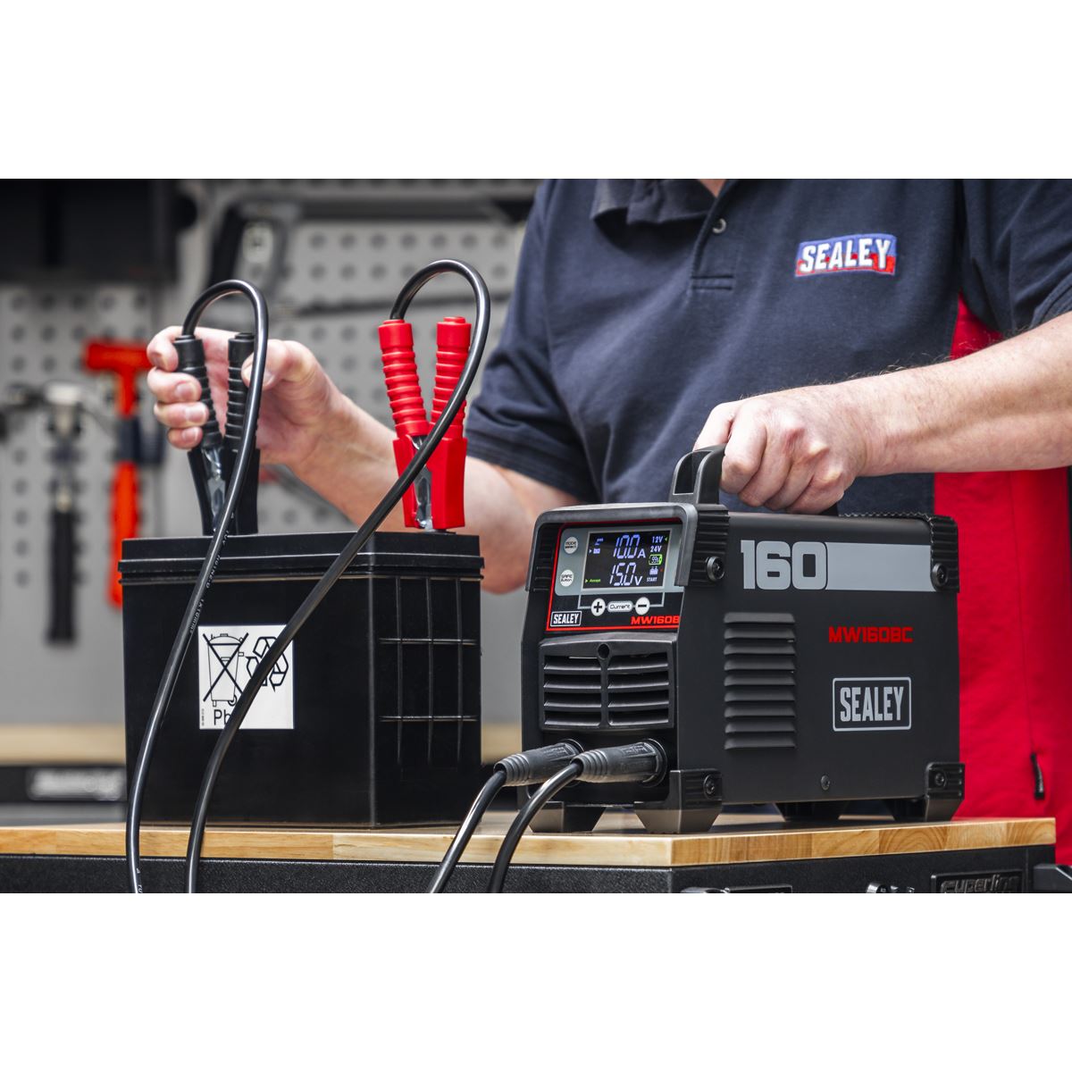 Sealey MMA Inverter Welder & Battery Charger/Starter 200A 