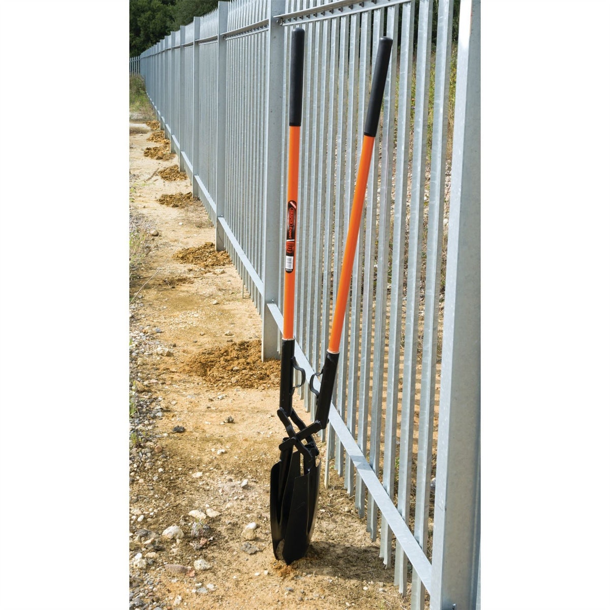 Draper Expert Fully Insulated Contractors Post Hole Digger 17696  White Rose Tools