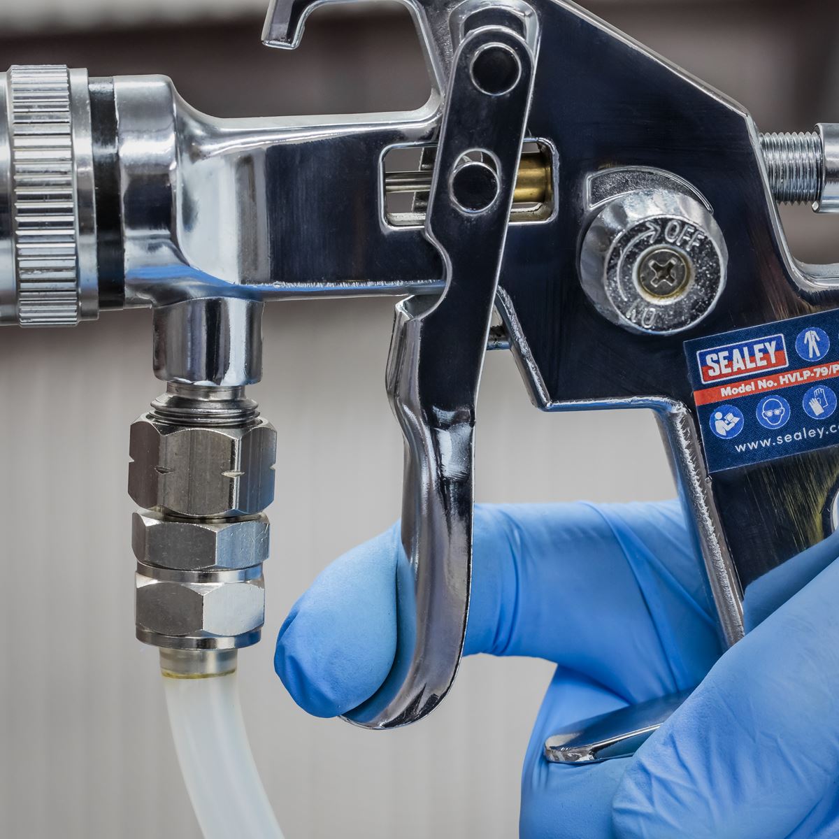 Sealey HVLP Pressure Pot System with Spray Gun & Hoses 1.7mm Set-Up 