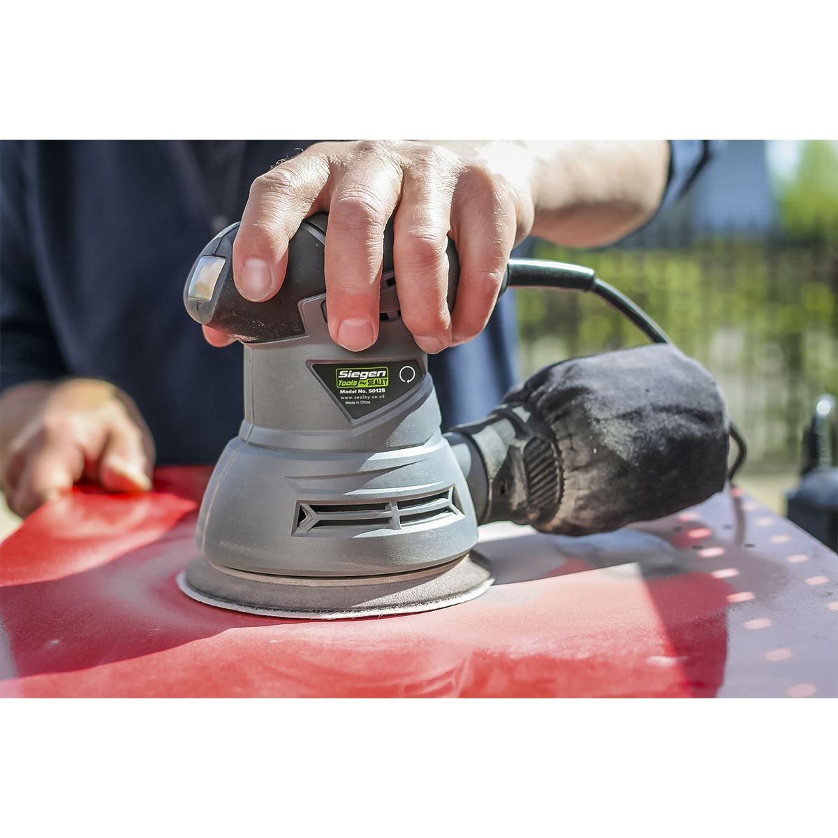 Siegen 230V 125mm Dual Action Orbital Palm Sander 240W Hook & Loop Backing Pad 
