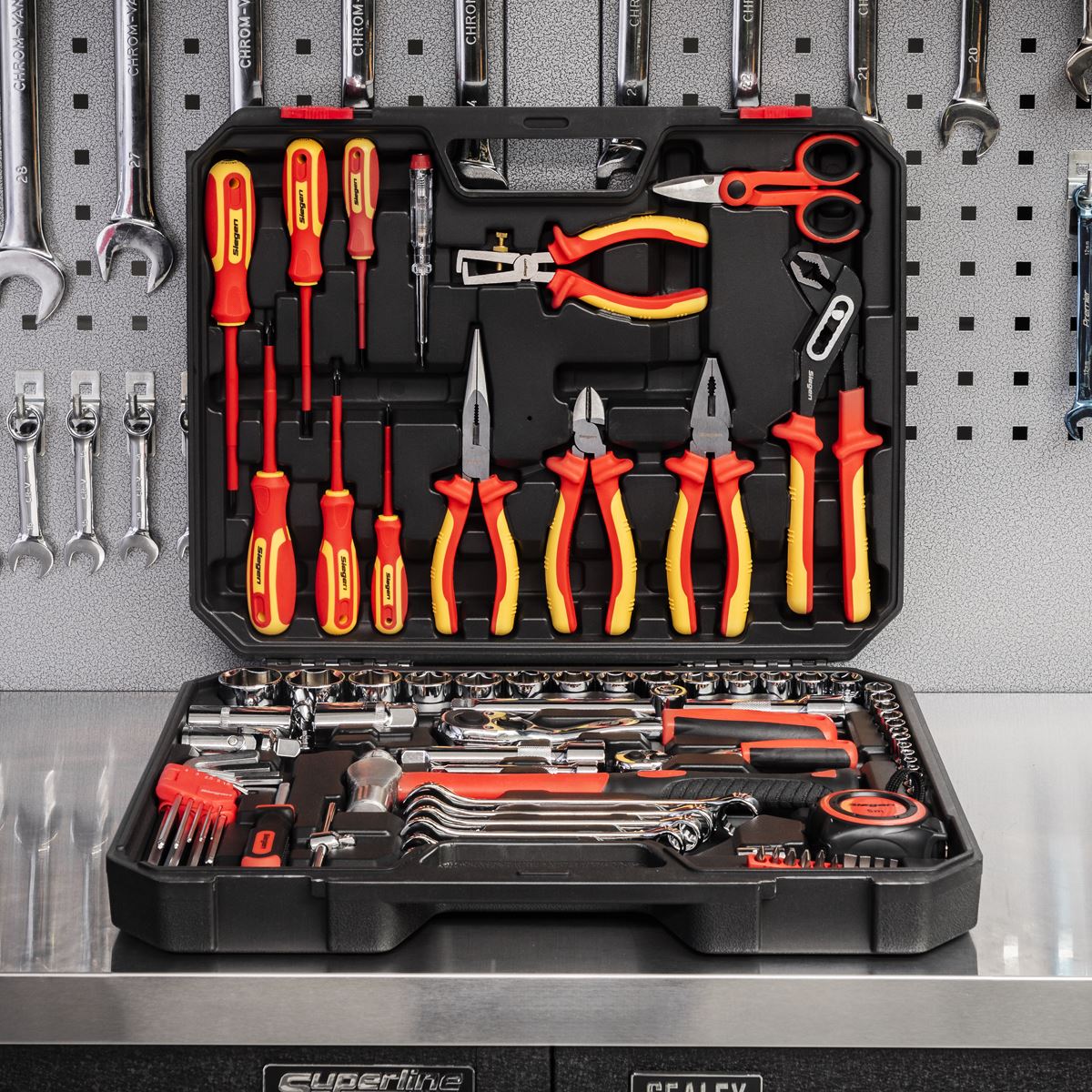 Siegen by Sealey Electrician's Tool Kit 90 Piece VDE Approved Pliers and Screwdrivers 