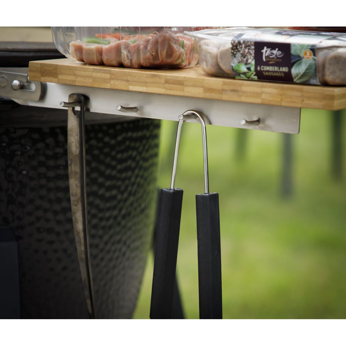 Dellonda Deluxe 22"(56cm) Ceramic Kamado Style BBQ Grill/Oven/Smoker, Supplied with Wheeled Stand