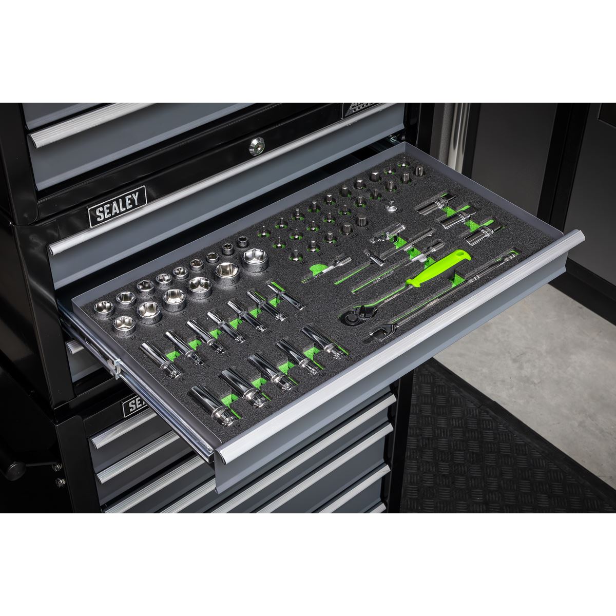Siegen by Sealey Tool Tray with Socket Set 62pc 3/8"Sq Drive Metric 
