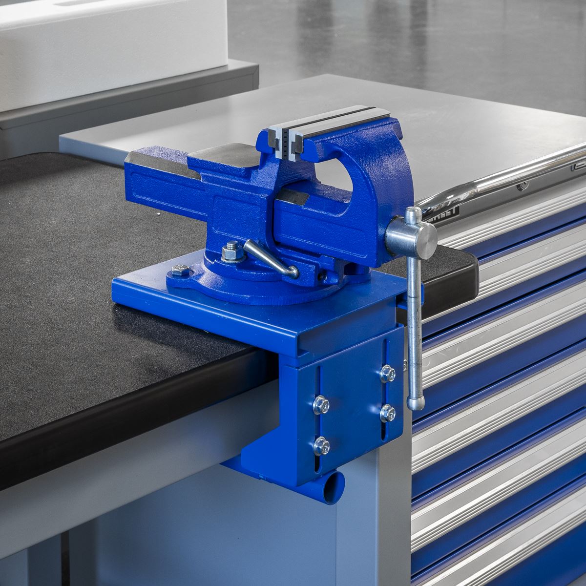 Sealey Vice Mounting Plate for API Series Workbenches 