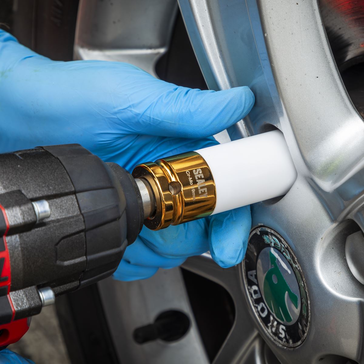 Sealey Alloy Wheel Impact Socket 1/2"Sq Drive 19mm  White Rose Tools