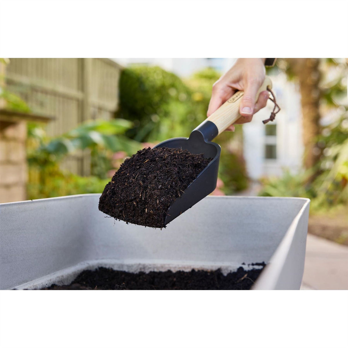 Draper Garden Scoop 30953  White Rose Tools
