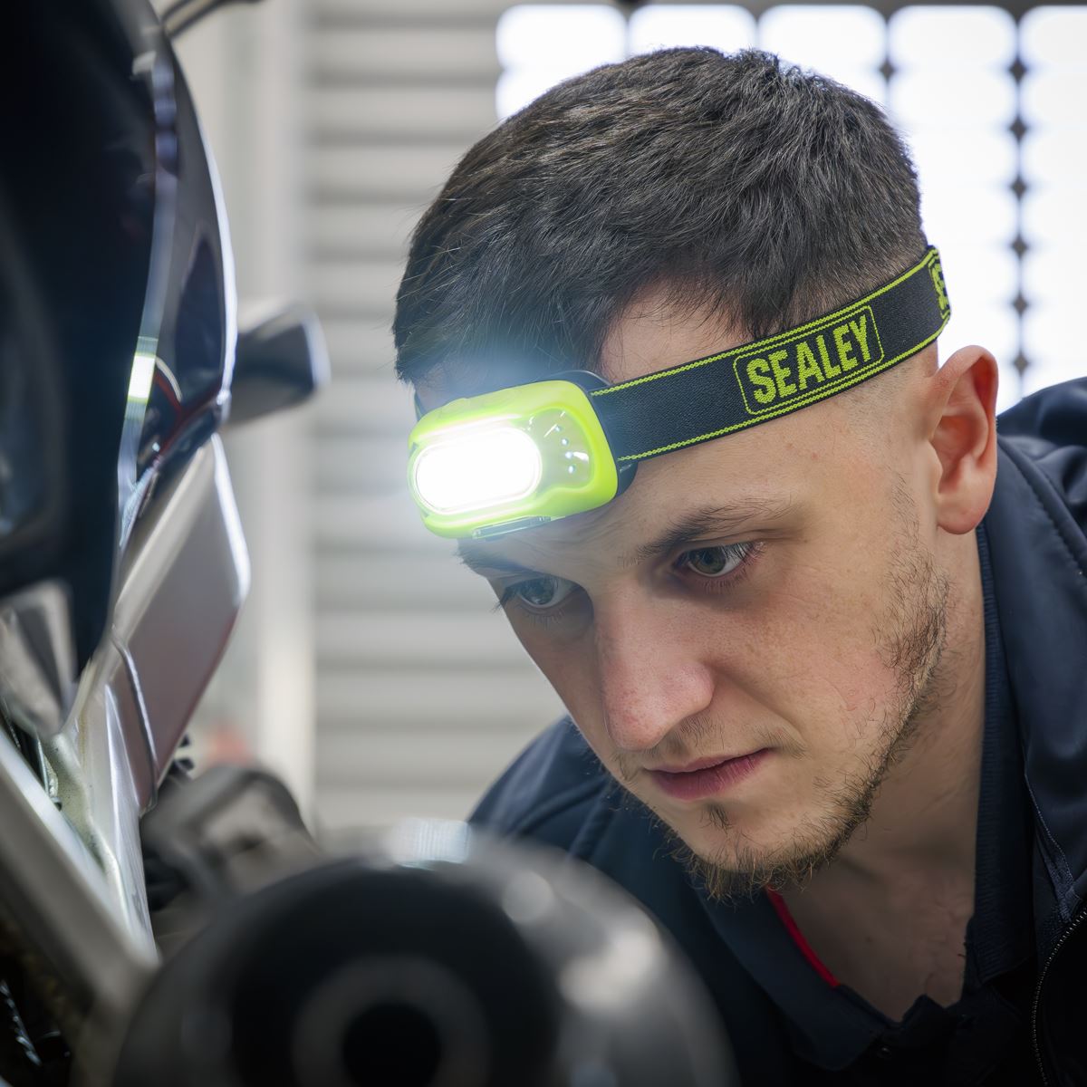 Sealey Rechargeable Head Torch with Auto-Sensor 8W COB LED - Green  White Rose Tools