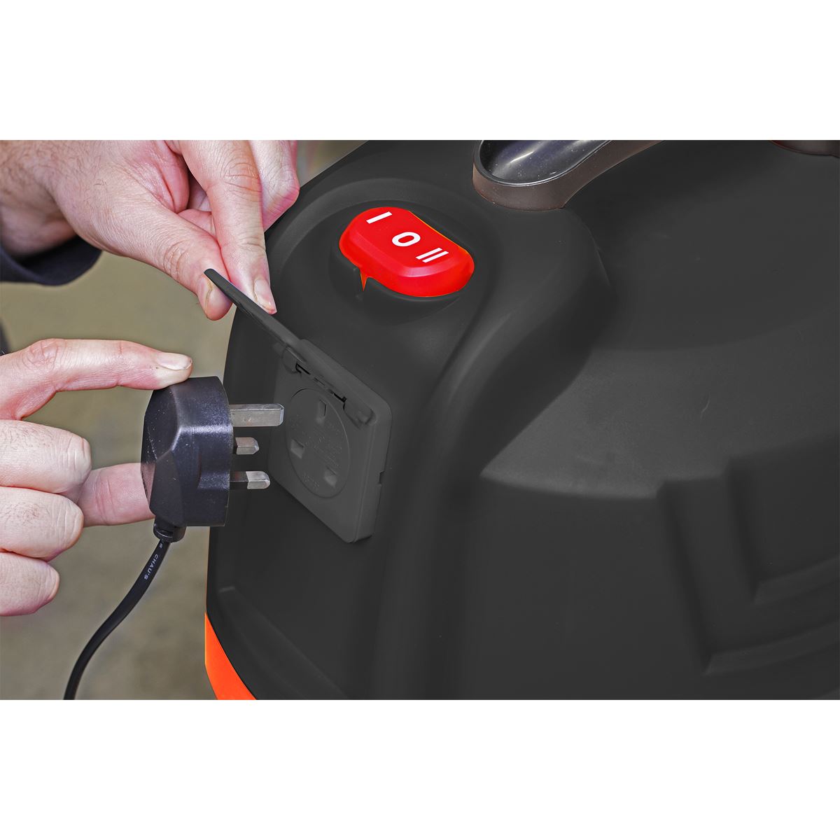 Sealey Vacuum Cleaner Cyclone Wet & Dry 30L Double Stage 1200W/230V 