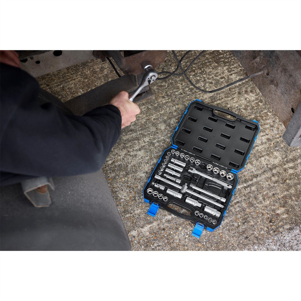 Draper Combined MM/AF Socket Set 3/8" Sq. Dr. (39 Piece) 16361  White Rose Tools