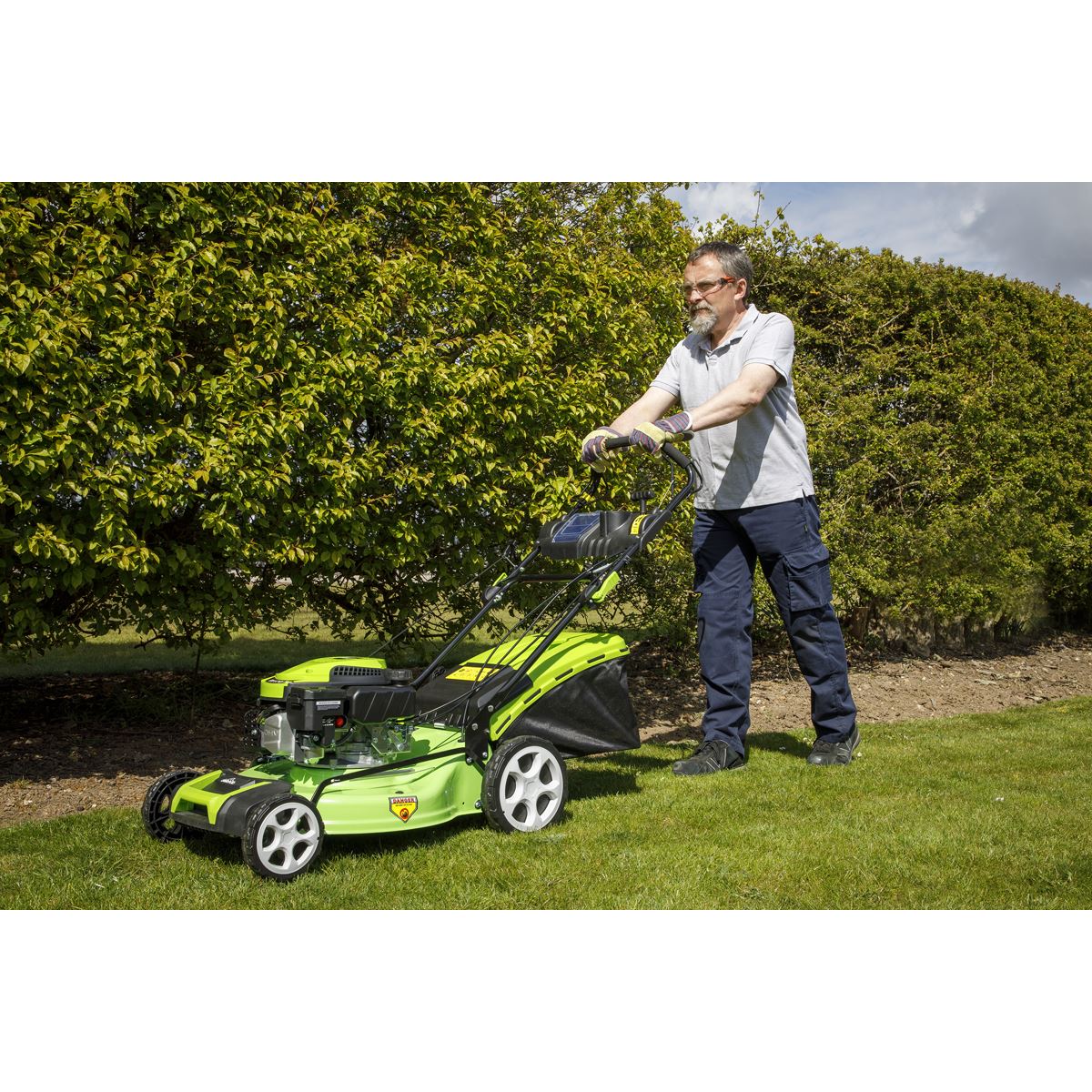 Dellonda Self-Propelled Petrol Lawnmower Grass Cutter with Height Adjustment & Grass Bag 149cc 18"/46cm 4-Stroke Engine