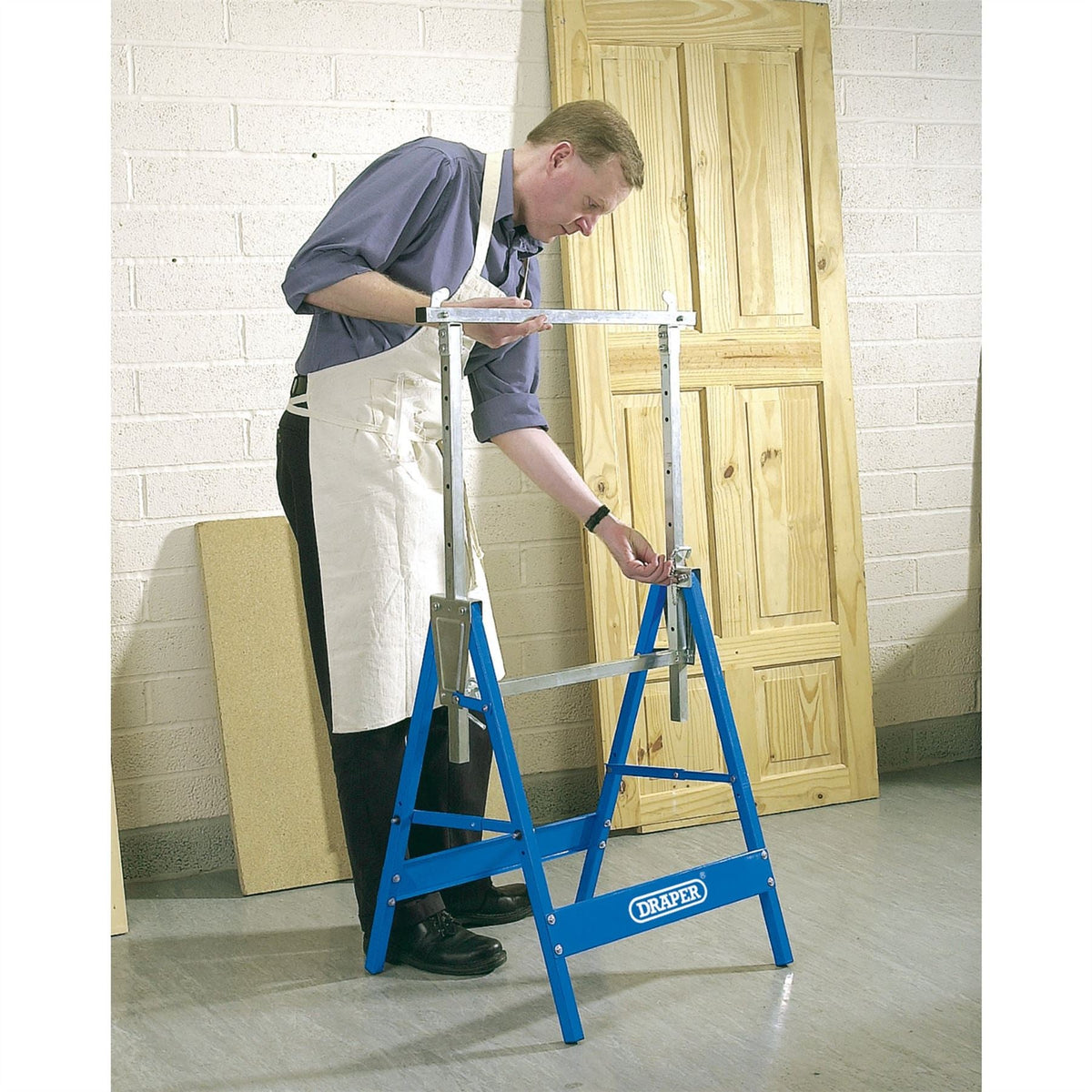 Draper Telescopic Trestle/Saw Horse 685 x 580mm 54051  White Rose Tools