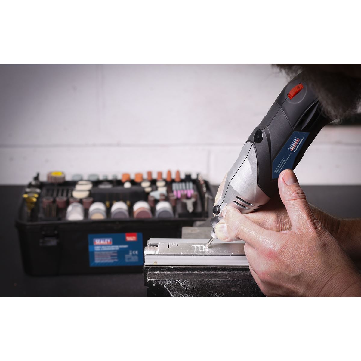 Sealey Multipurpose Rotary Tool & Engraver Kit 219pc 230V 
