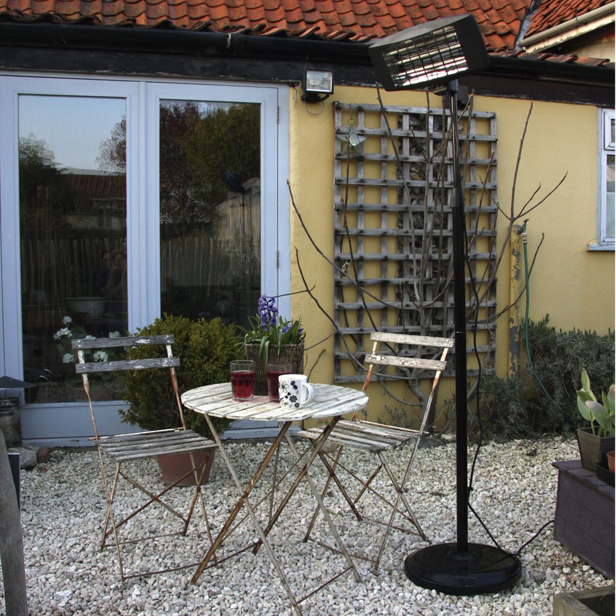 Sealey Infrared Quartz Patio Heater 2000W/230V with Telescopic Floor Stand