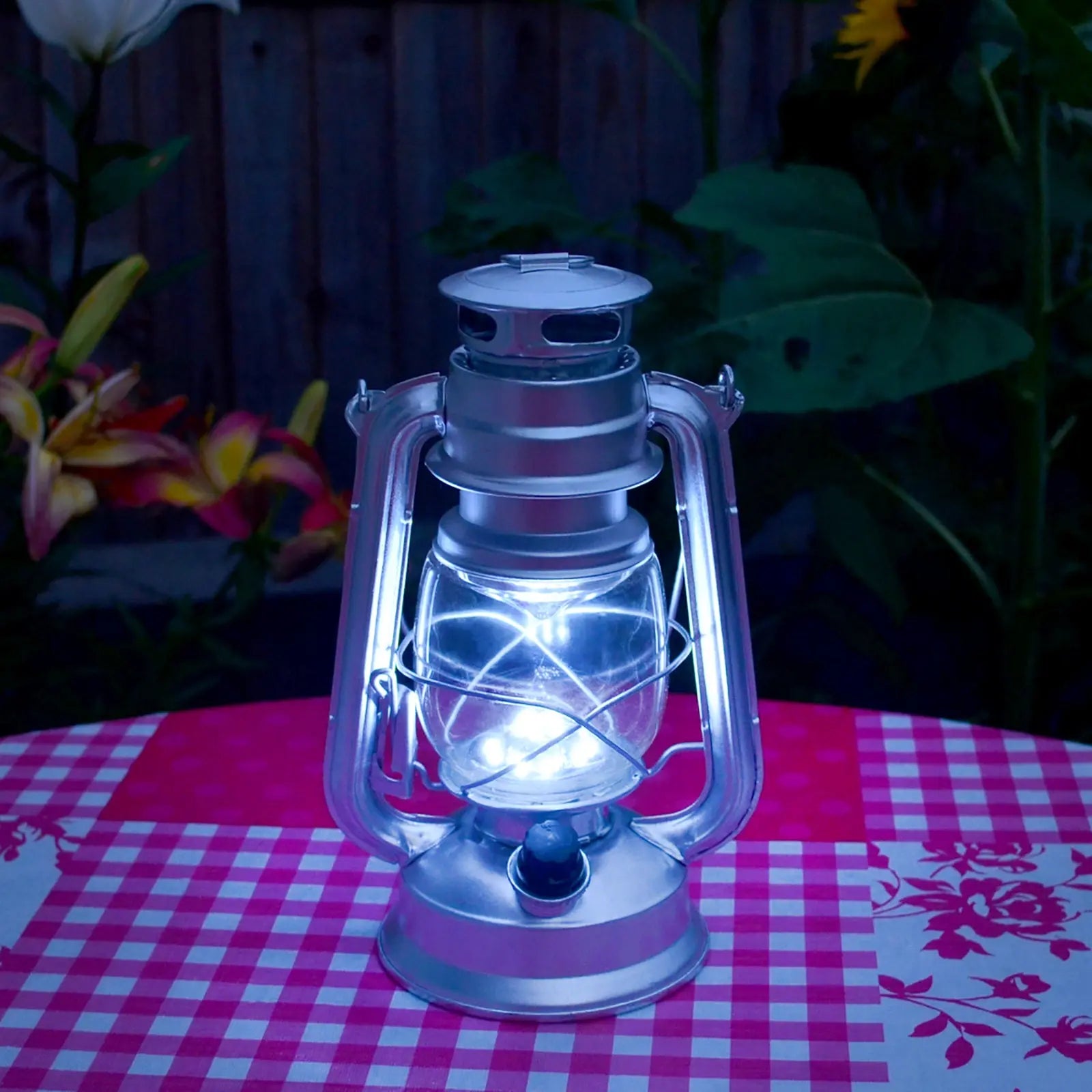Amtech 15 LED Hurricane Lamp Super Bright Torch 