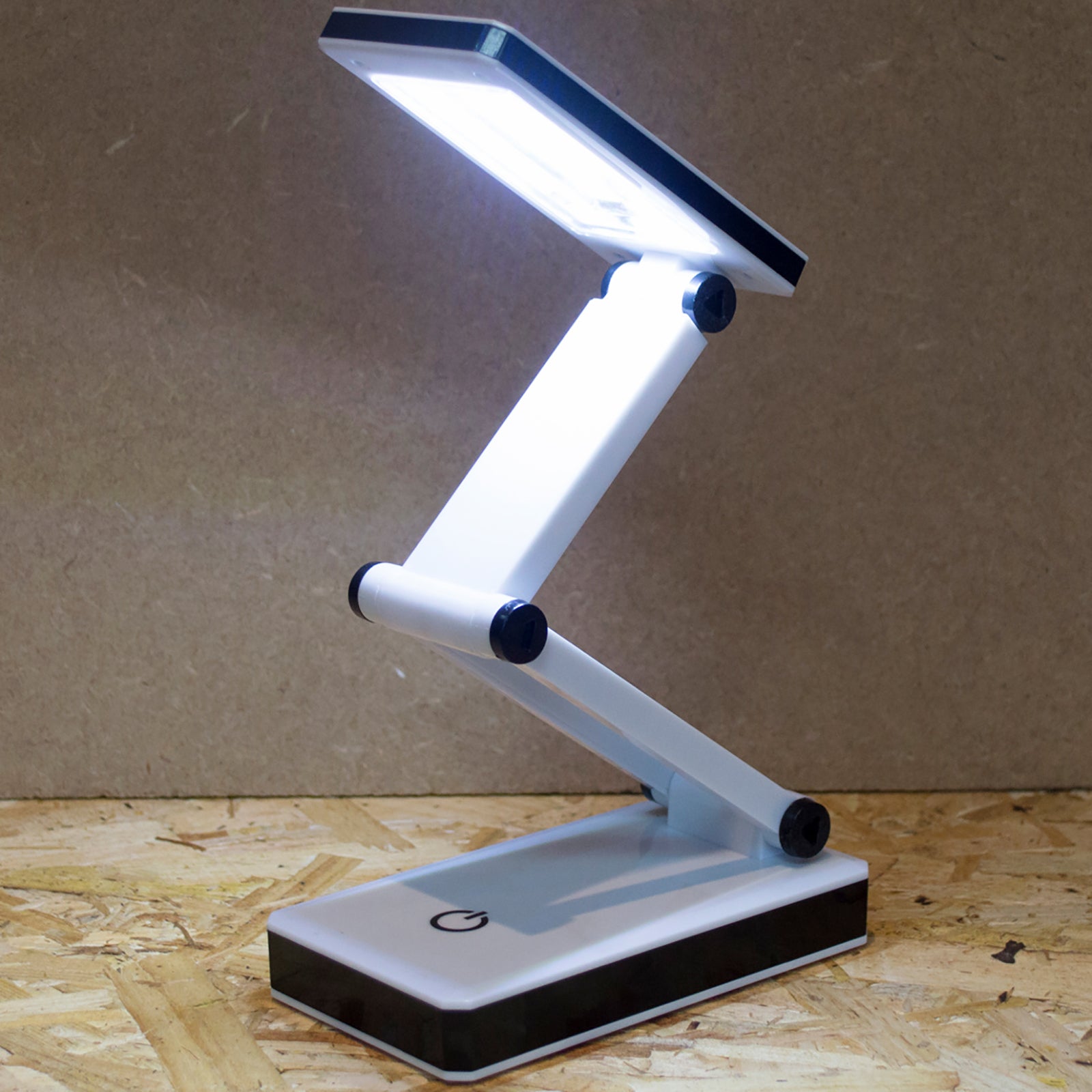 Amtech Rechargeable USB COB LED Folding Table Lamp 200 Lumens