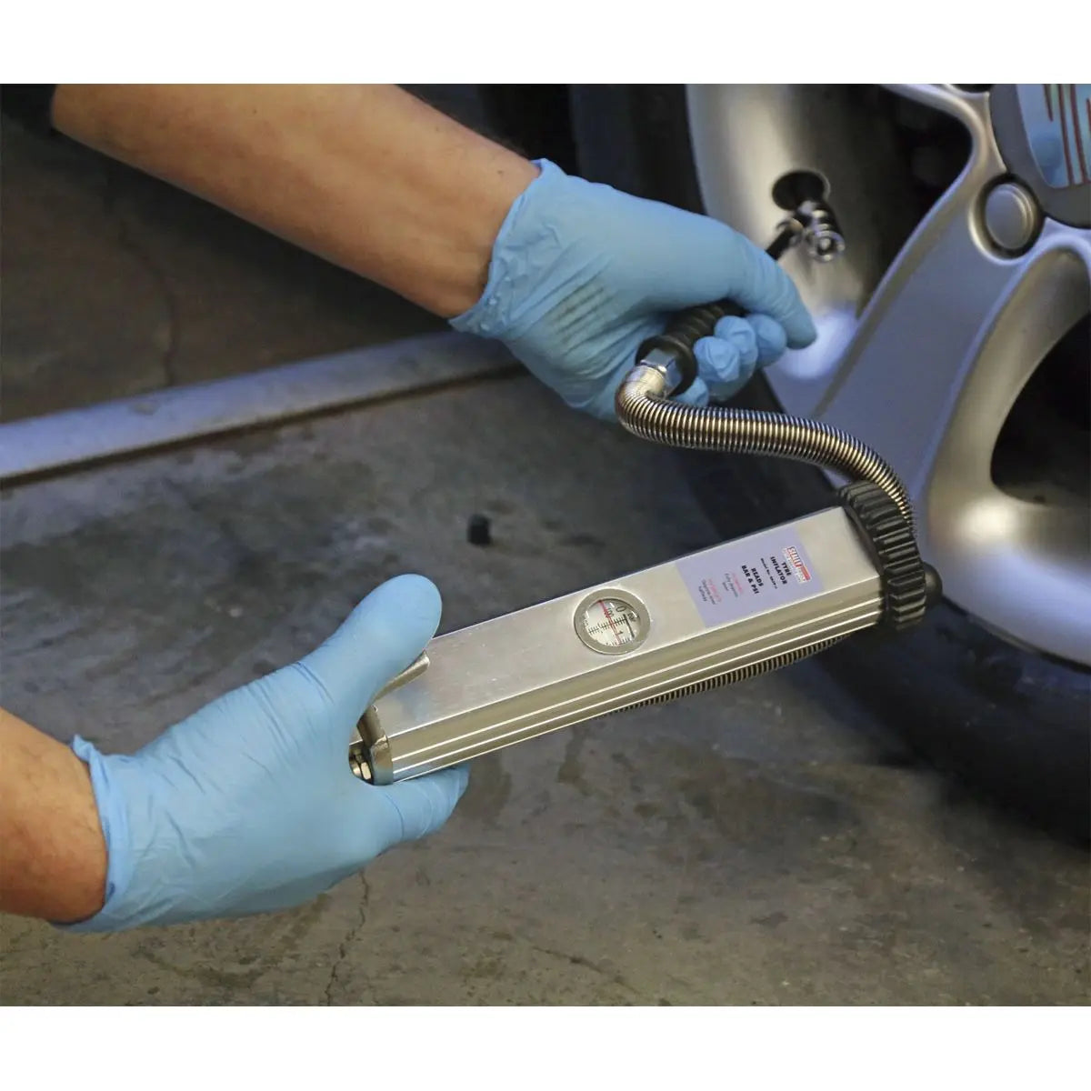 Sealey Tyre Inflator Long Type with Twin Push-On Connector 
