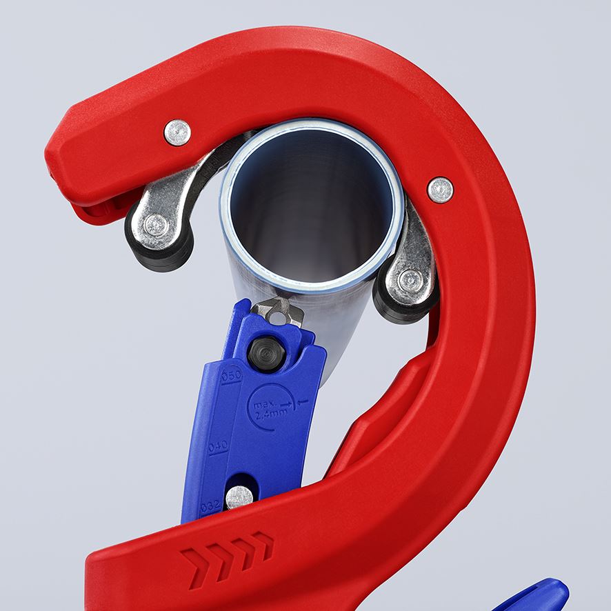 KNIPEX Pipe Cutter DP50 for Plastic Drain Pipes Cut and Chamfer 50mm Capacity 90 23 01 BK