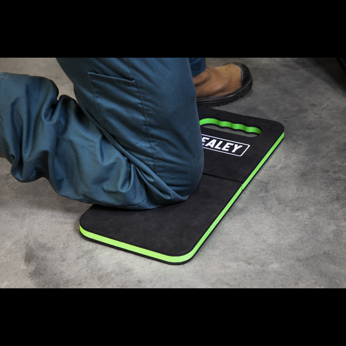 Sealey Premier Mechanic's Kneeling Mat Folding 23mm